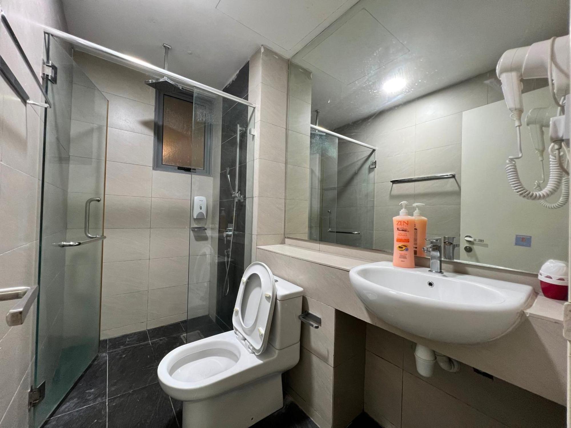 Capital O 90987 The Loft Residences Homestay @ Imago Shopping Mall 2 Kampong Sembulan Luaran gambar