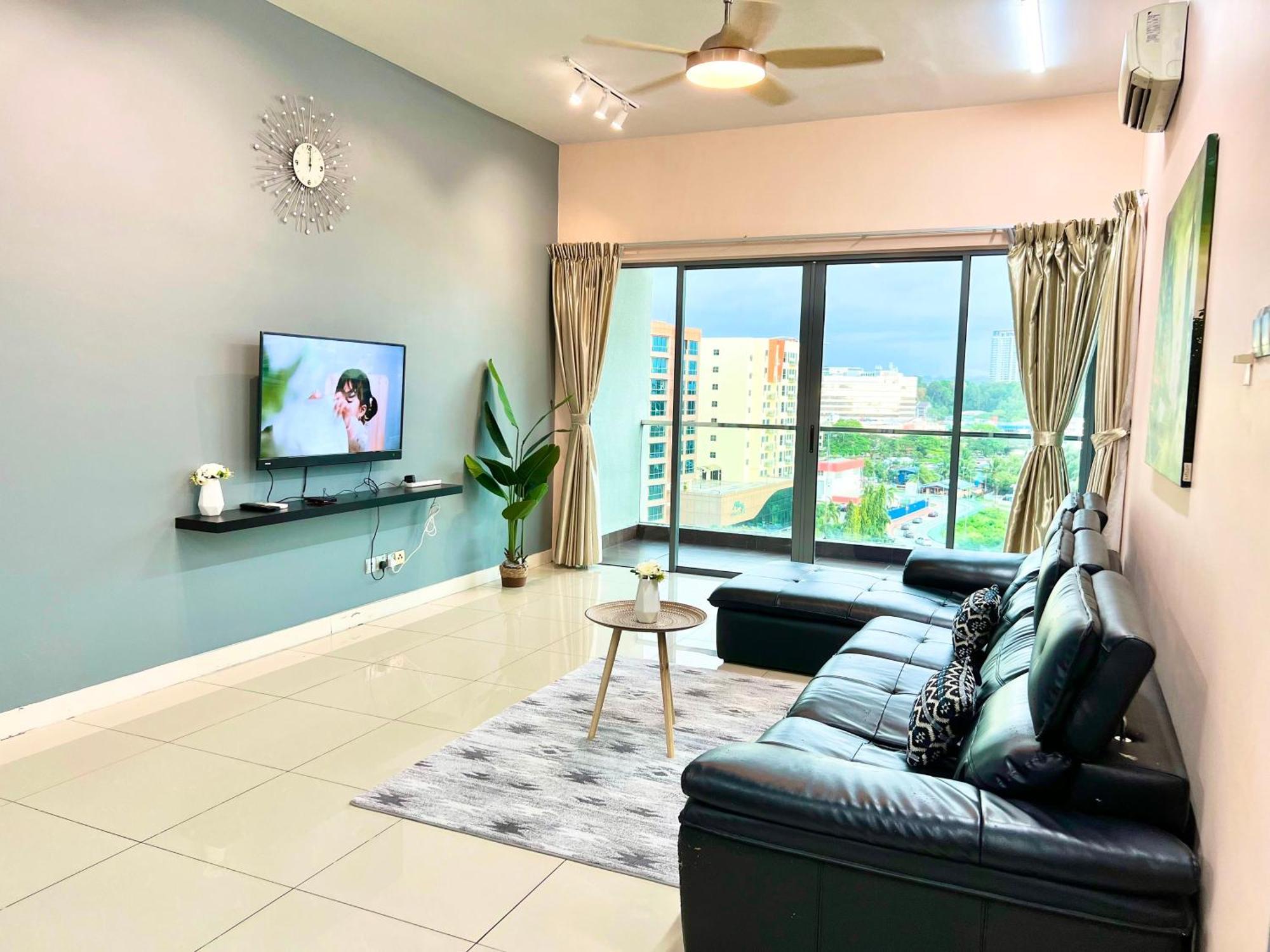 Capital O 90987 The Loft Residences Homestay @ Imago Shopping Mall 2 Kampong Sembulan Luaran gambar