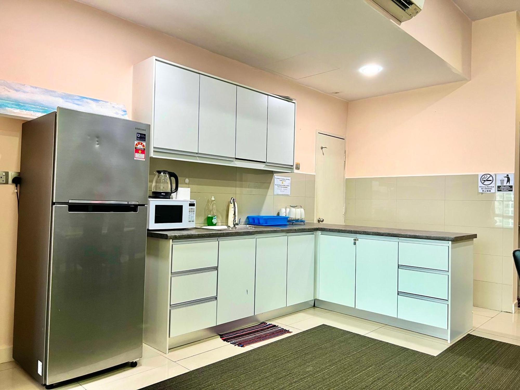 Capital O 90987 The Loft Residences Homestay @ Imago Shopping Mall 2 Kampong Sembulan Luaran gambar
